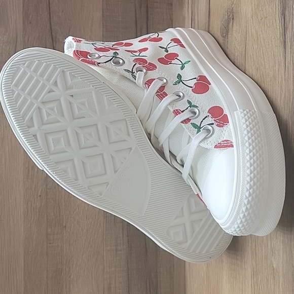 Cherry Print High-Top Sneakers brand new platform in the box no lid authentic. - Picture 5 of 11